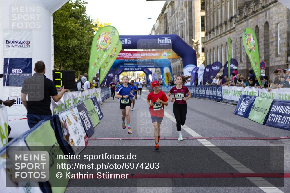 01.09.2024 - BARMER Alsterlauf Kathrin Stürmer Photography http://msf.ph/oto/6974203 01.09.2024 11:34:37 Ziel 1090, 1091, 1121, 1179, 1207, 8260, 8301, 8311 meine-sportfotos.de