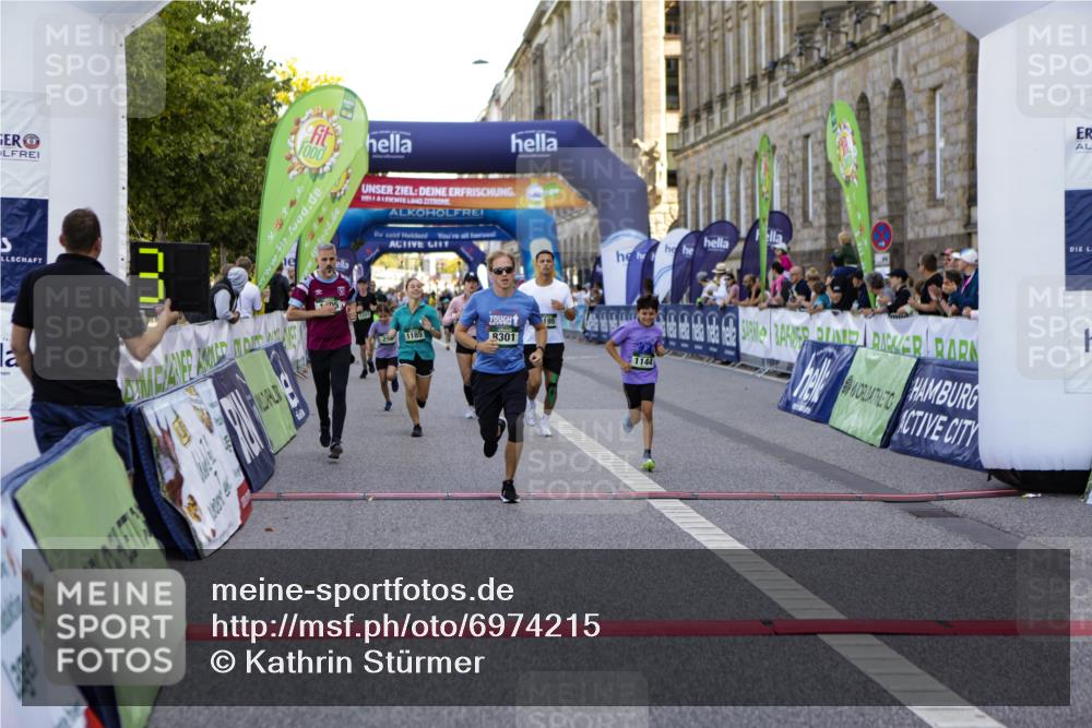 01.09.2024 - BARMER Alsterlauf Kathrin Stürmer Photography http://msf.ph/oto/6974215 01.09.2024 11:34:46 Ziel 292, 1105, 1132, 1144, 1179, 1185, 1195, 1203, 1207, 8260, 8301 meine-sportfotos.de