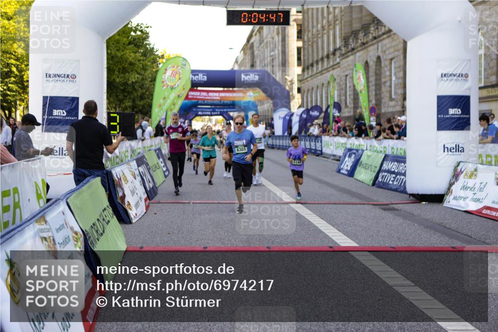 01.09.2024 - BARMER Alsterlauf Kathrin Stürmer Photography http://msf.ph/oto/6974217 01.09.2024 11:34:46 Ziel 292, 1105, 1132, 1144, 1179, 1185, 1195, 1203, 1207, 8260, 8301 meine-sportfotos.de