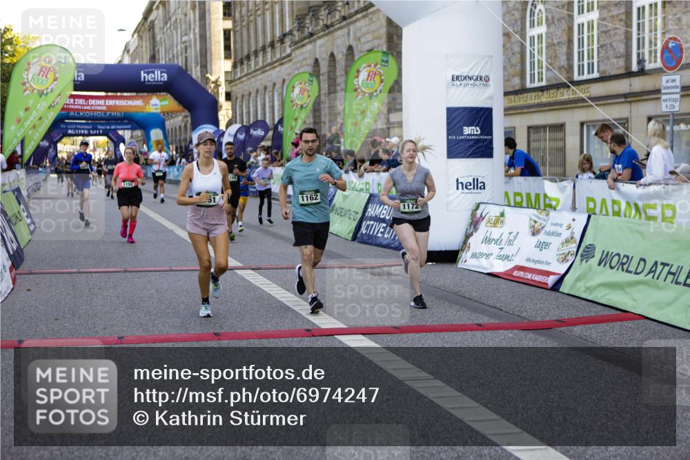 01.09.2024 - BARMER Alsterlauf Kathrin Stürmer Photography http://msf.ph/oto/6974247 01.09.2024 11:35:13 Ziel 1004, 1021, 1025, 1027, 1073, 1077, 1092, 1093, 1123, 1161, 1162, 1168, 1172, 1175, 1196, 1198, 1231, 8354 meine-sportfotos.de