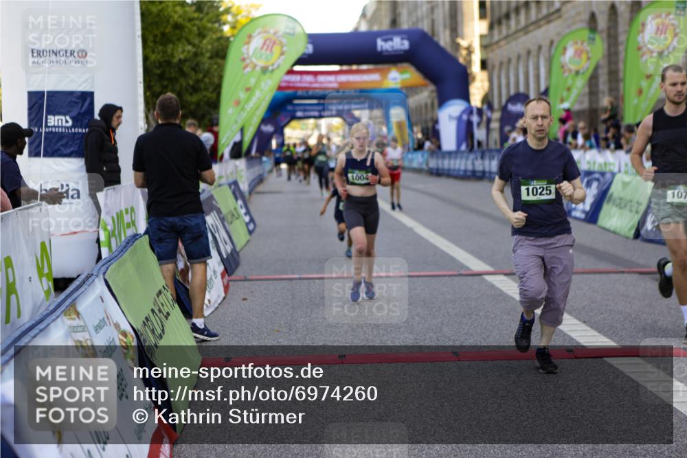 01.09.2024 - BARMER Alsterlauf Kathrin Stürmer Photography http://msf.ph/oto/6974260 01.09.2024 11:35:22 Ziel 1004, 1021, 1025, 1027, 1073, 1104, 1123, 1230, 1231, 5208, 8262 meine-sportfotos.de