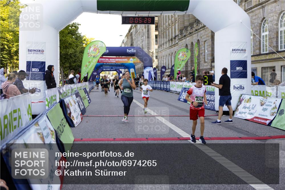 01.09.2024 - BARMER Alsterlauf Kathrin Stürmer Photography http://msf.ph/oto/6974265 01.09.2024 11:35:29 Ziel 1104, 1131, 1136, 1194, 1230, 5208, 8117, 8211, 8262, 8275, 8298 meine-sportfotos.de