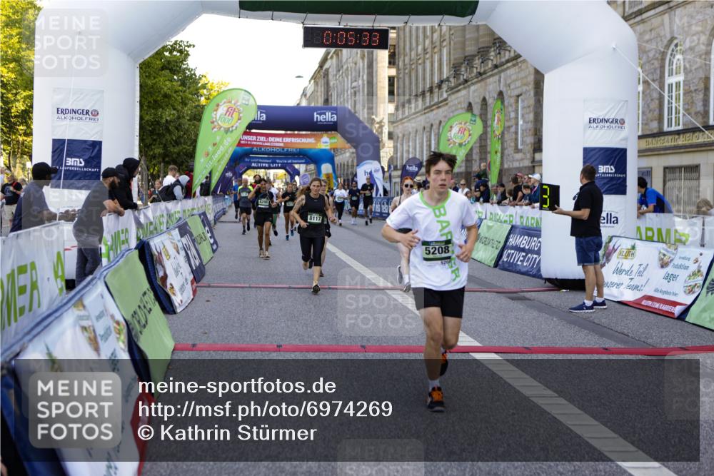 01.09.2024 - BARMER Alsterlauf Kathrin Stürmer Photography http://msf.ph/oto/6974269 01.09.2024 11:35:32 Ziel 1016, 1022, 1047, 1104, 1124, 1131, 1136, 1190, 1193, 1194, 1230, 5208, 8117, 8211, 8224, 8240, 8243, 8249, 8262, 8275, 8298 meine-sportfotos.de