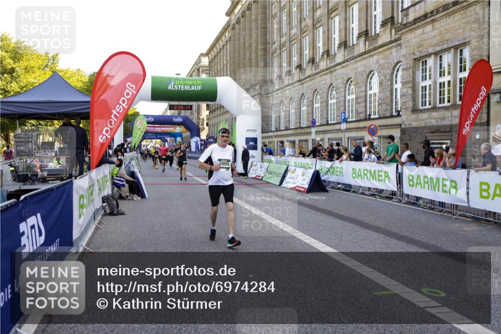 01.09.2024 - BARMER Alsterlauf Kathrin Stürmer Photography http://msf.ph/oto/6974284 01.09.2024 11:36:16 Ziel 1009, 1017, 1075, 1103, 1142, 1158, 1222, 1232, 8085, 8124, 1148 meine-sportfotos.de