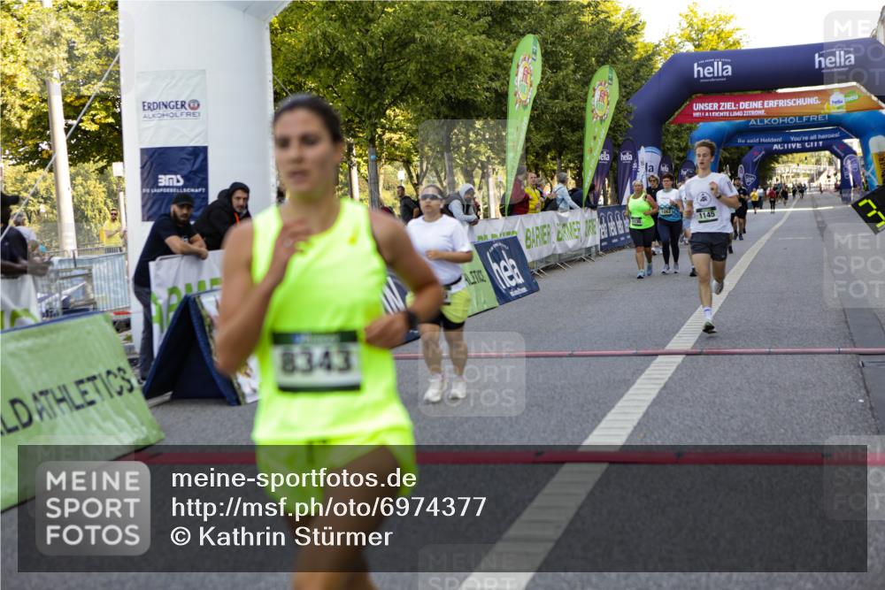01.09.2024 - BARMER Alsterlauf Kathrin Stürmer Photography http://msf.ph/oto/6974377 01.09.2024 11:37:27 Ziel 1062, 1130, 1155, 1167, 1181, 1182, 1227, 1145, 1170, 8343 meine-sportfotos.de