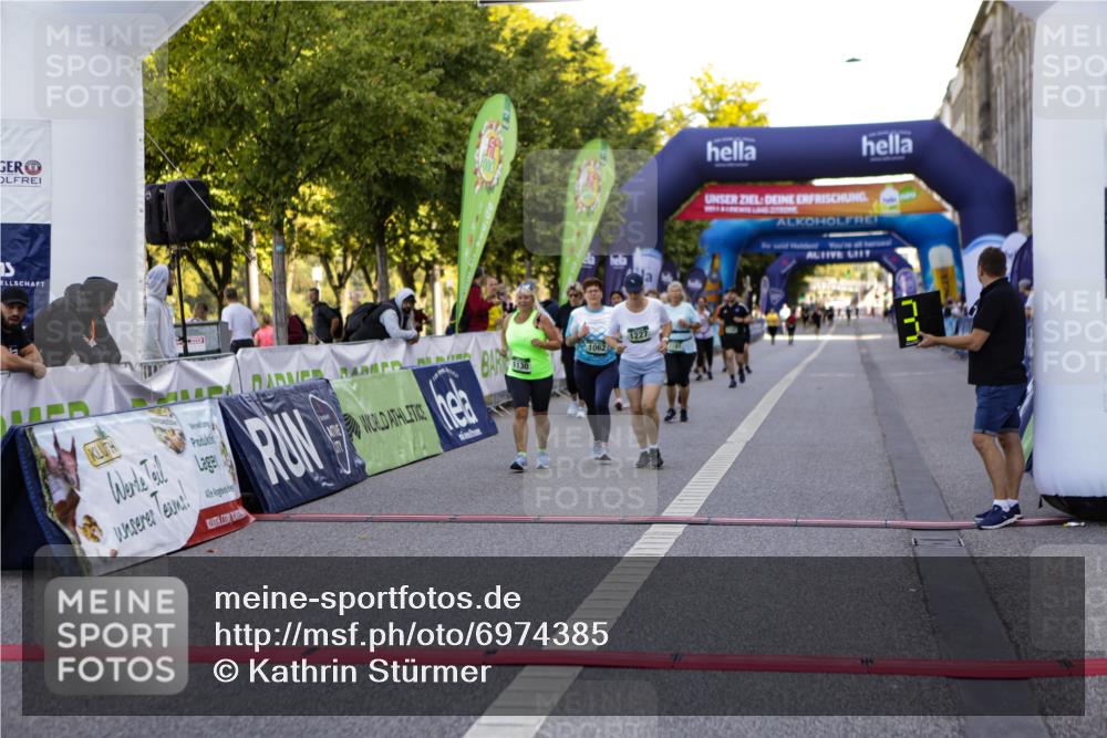01.09.2024 - BARMER Alsterlauf Kathrin Stürmer Photography http://msf.ph/oto/6974385 01.09.2024 11:37:30 Ziel 1062, 1130, 1134, 1137, 1155, 1167, 1181, 1182, 1227, 1235, 1145, 1170, 8343 meine-sportfotos.de