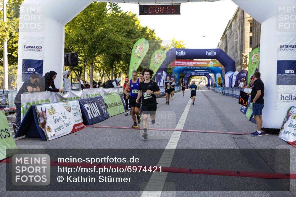 01.09.2024 - BARMER Alsterlauf Kathrin Stürmer Photography http://msf.ph/oto/6974421 01.09.2024 11:38:04 Ziel 1020, 1056, 1043, 1111, 1125, 1139, 1210, 1217, 8127, 8208, 8353 meine-sportfotos.de