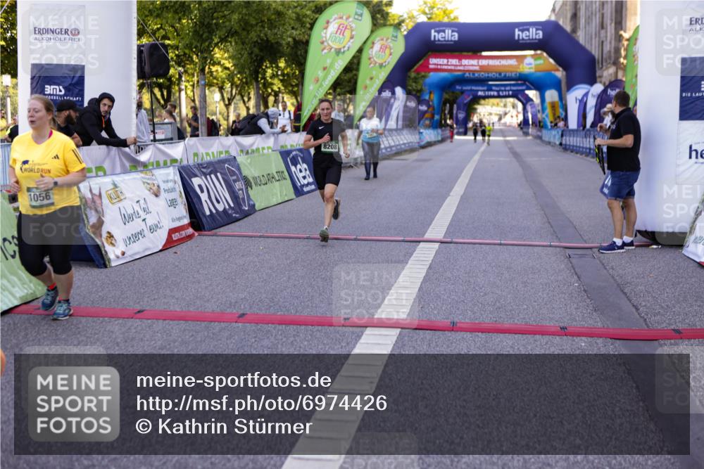 01.09.2024 - BARMER Alsterlauf Kathrin Stürmer Photography http://msf.ph/oto/6974426 01.09.2024 11:38:12 Ziel 1020, 1056, 1063, 1111, 1217, 8208, 8353 meine-sportfotos.de