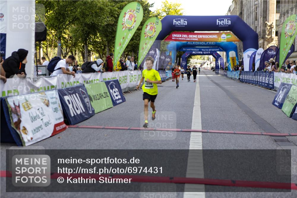 01.09.2024 - BARMER Alsterlauf Kathrin Stürmer Photography http://msf.ph/oto/6974431 01.09.2024 11:38:28 Ziel 1015, 1087 meine-sportfotos.de