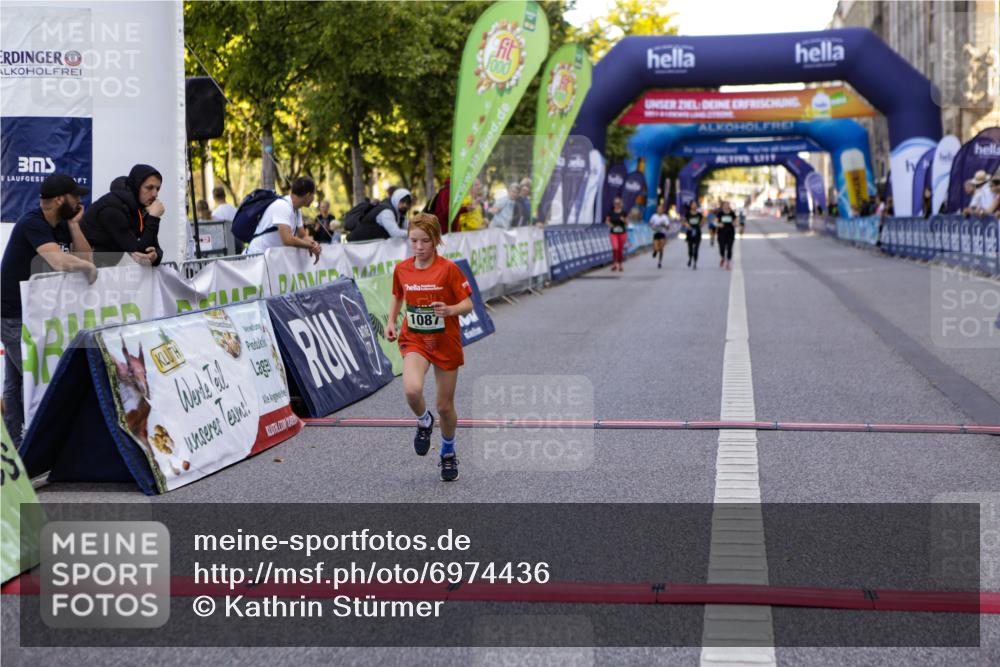 01.09.2024 - BARMER Alsterlauf Kathrin Stürmer Photography http://msf.ph/oto/6974436 01.09.2024 11:38:34 Ziel 1015, 1087 meine-sportfotos.de