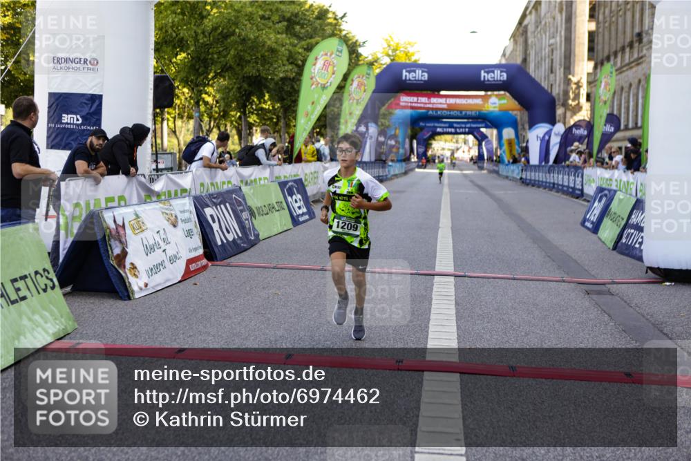 01.09.2024 - BARMER Alsterlauf Kathrin Stürmer Photography http://msf.ph/oto/6974462 01.09.2024 11:39:01 Ziel 1099, 1114, 1200, 1209, 8300 meine-sportfotos.de