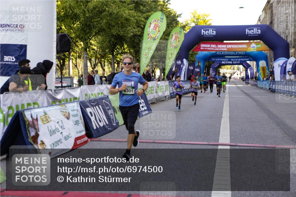 01.09.2024 - BARMER Alsterlauf Kathrin Stürmer Photography http://msf.ph/oto/6974500 01.09.2024 11:39:53 Ziel 292, 1091, 1144, 1157, 1179, 8301 meine-sportfotos.de