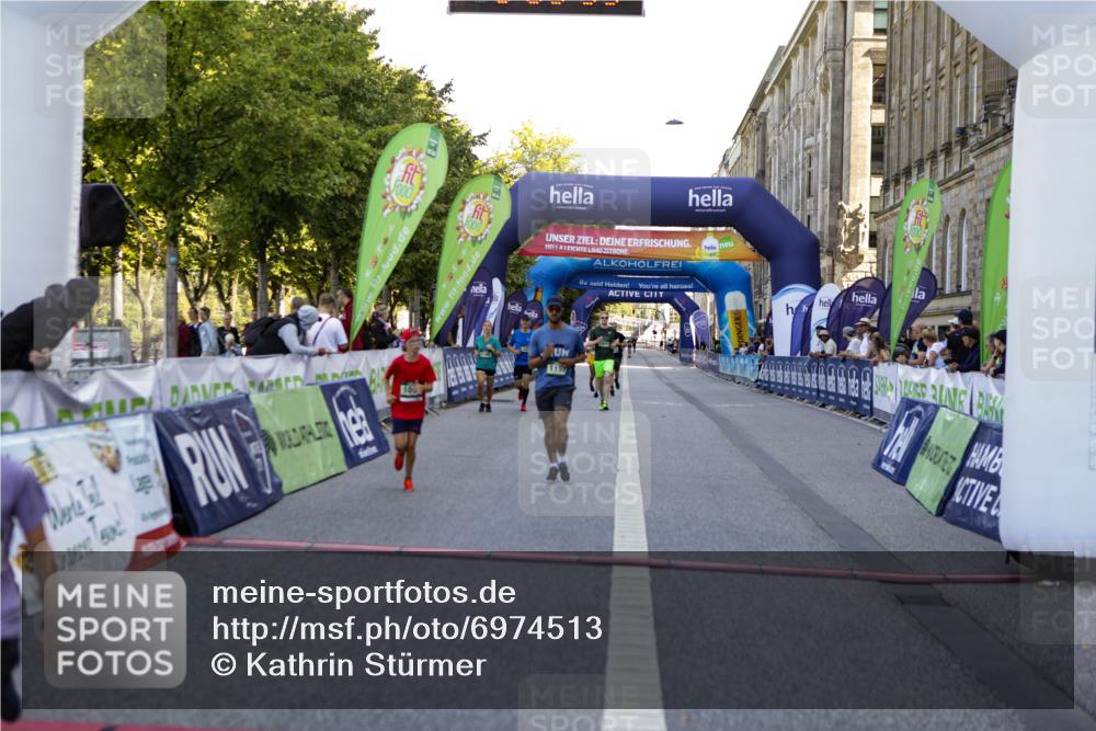 01.09.2024 - BARMER Alsterlauf Kathrin Stürmer Photography http://msf.ph/oto/6974513 01.09.2024 11:39:59 Ziel 292, 1055, 1077, 1091, 1105, 1132, 1144, 1157, 1185 meine-sportfotos.de