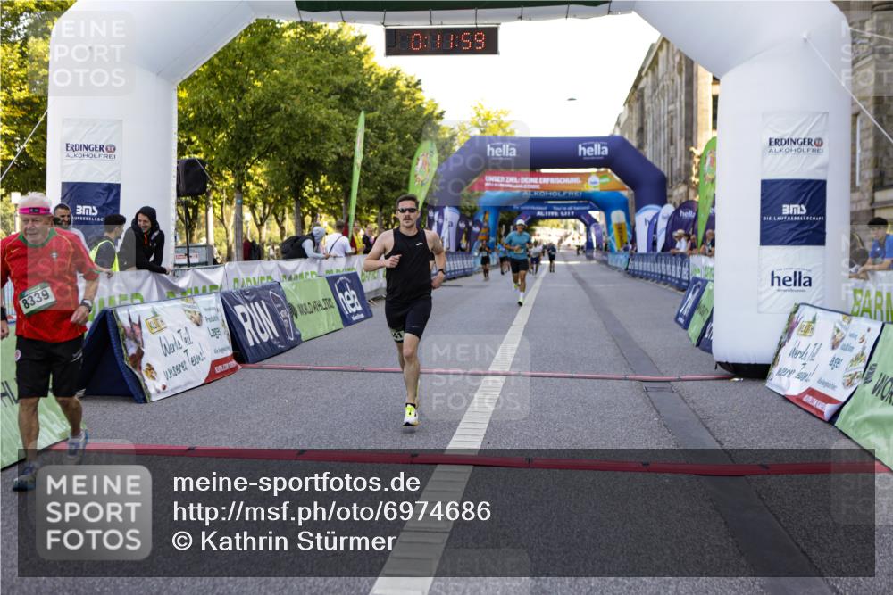 01.09.2024 - BARMER Alsterlauf Kathrin Stürmer Photography http://msf.ph/oto/6974686 01.09.2024 11:41:58 Ziel 8339, 1007, 1034, 1035, 1041, 1117, 1123, 1125, 1208, 1231, 8009, 8127 meine-sportfotos.de