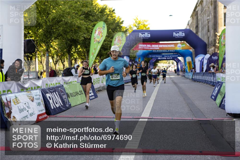 01.09.2024 - BARMER Alsterlauf Kathrin Stürmer Photography http://msf.ph/oto/6974690 01.09.2024 11:42:02 Ziel 1007, 1041, 1043, 1125, 8009, 8113, 8127, 8298 meine-sportfotos.de