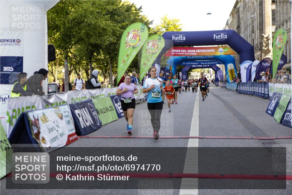 01.09.2024 - BARMER Alsterlauf Kathrin Stürmer Photography http://msf.ph/oto/6974770 01.09.2024 11:43:13 Ziel 1052, 1053, 1060, 1072, 1087, 1113, 1146, 1204, 1234, 1236, 1237, 8311, 8353 meine-sportfotos.de