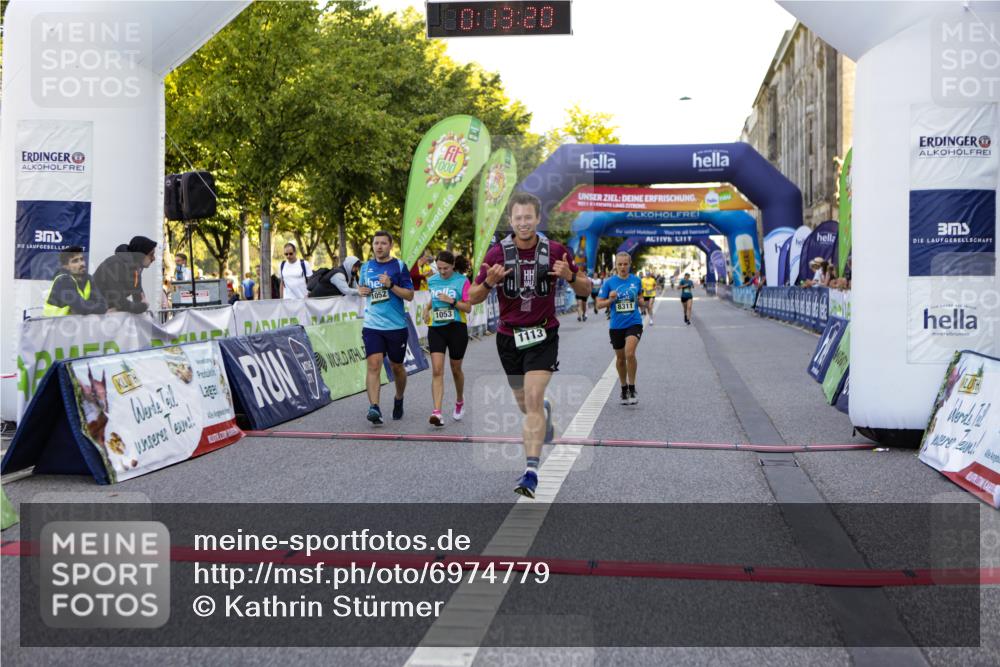 01.09.2024 - BARMER Alsterlauf Kathrin Stürmer Photography http://msf.ph/oto/6974779 01.09.2024 11:43:19 Ziel 1052, 1053, 1060, 1072, 1087, 1113, 1114, 8300, 8311 meine-sportfotos.de