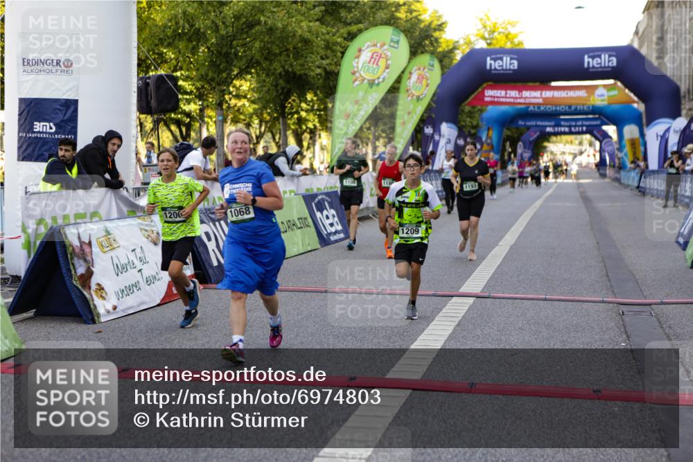 01.09.2024 - BARMER Alsterlauf Kathrin Stürmer Photography http://msf.ph/oto/6974803 01.09.2024 11:43:45 Ziel 1029, 1048, 1068, 1099, 1108, 1180, 1197, 1200, 1209 meine-sportfotos.de