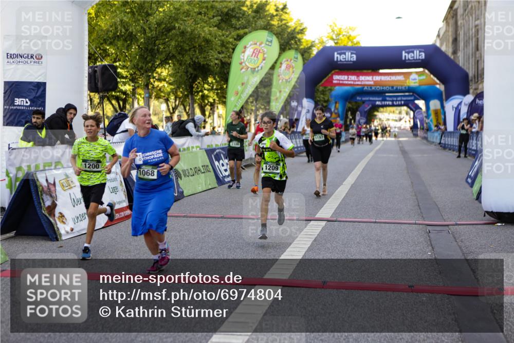 01.09.2024 - BARMER Alsterlauf Kathrin Stürmer Photography http://msf.ph/oto/6974804 01.09.2024 11:43:45 Ziel 1029, 1048, 1068, 1099, 1108, 1180, 1197, 1200, 1209 meine-sportfotos.de