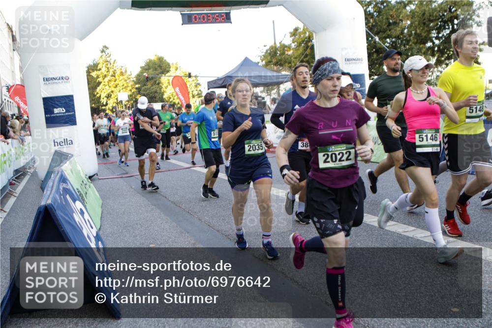 01.09.2024 - BARMER Alsterlauf Kathrin Stürmer Photography http://msf.ph/oto/6976642 01.09.2024 09:12:59 Ziel  meine-sportfotos.de