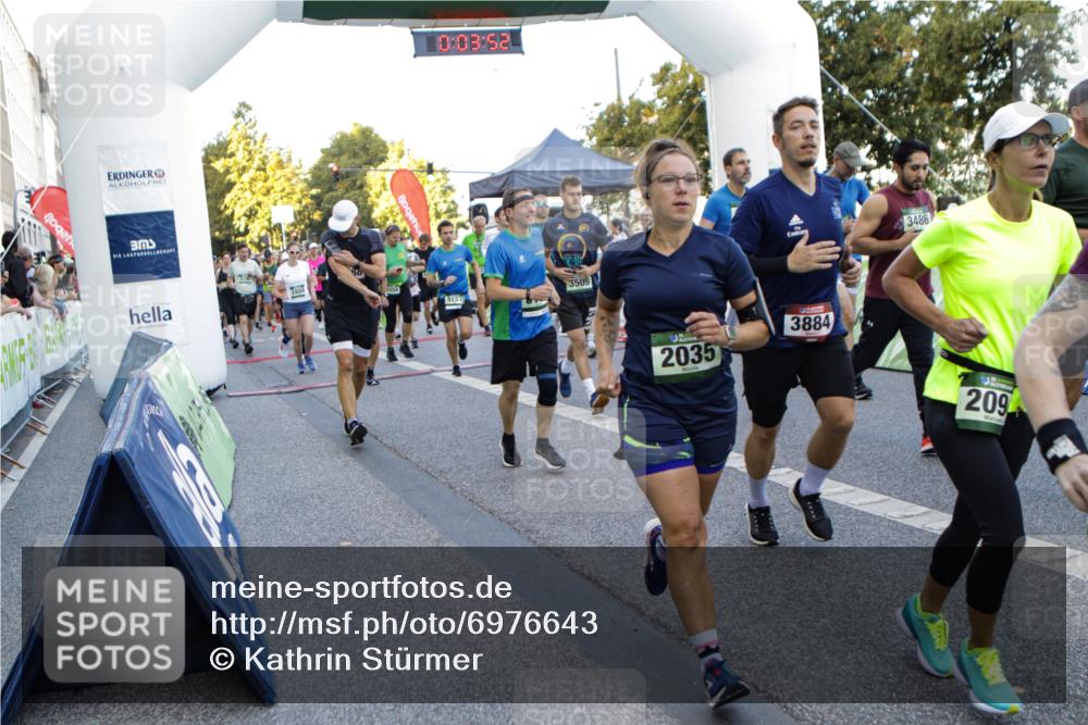 01.09.2024 - BARMER Alsterlauf Kathrin Stürmer Photography http://msf.ph/oto/6976643 01.09.2024 09:12:59 Ziel  meine-sportfotos.de
