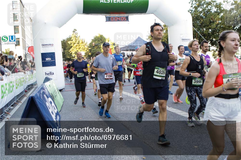 01.09.2024 - BARMER Alsterlauf Kathrin Stürmer Photography http://msf.ph/oto/6976681 01.09.2024 09:13:13 Ziel  meine-sportfotos.de