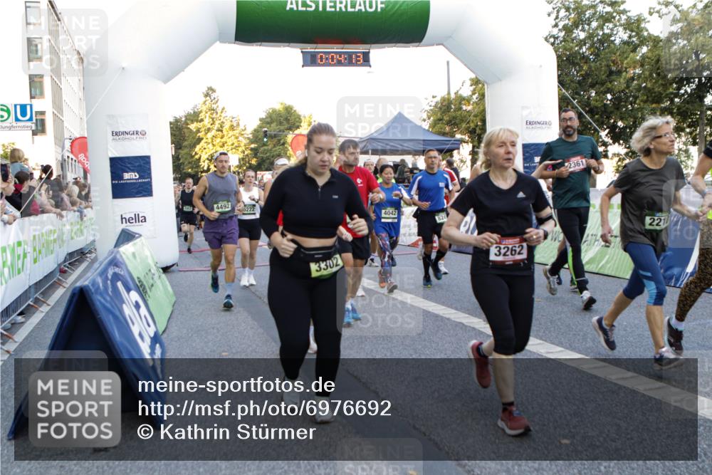 01.09.2024 - BARMER Alsterlauf Kathrin Stürmer Photography http://msf.ph/oto/6976692 01.09.2024 09:13:20 Ziel  meine-sportfotos.de