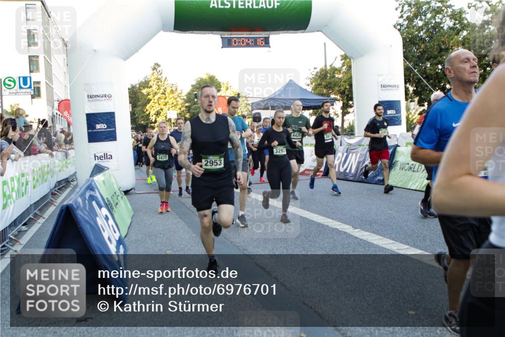 01.09.2024 - BARMER Alsterlauf Kathrin Stürmer Photography http://msf.ph/oto/6976701 01.09.2024 09:13:23 Ziel  meine-sportfotos.de
