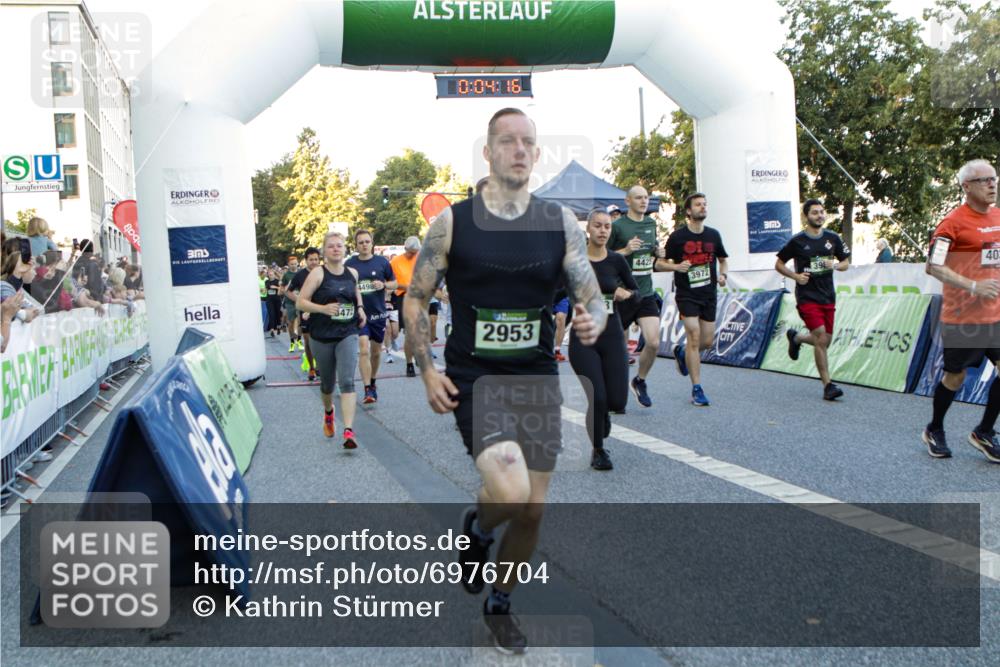 01.09.2024 - BARMER Alsterlauf Kathrin Stürmer Photography http://msf.ph/oto/6976704 01.09.2024 09:13:24 Ziel  meine-sportfotos.de
