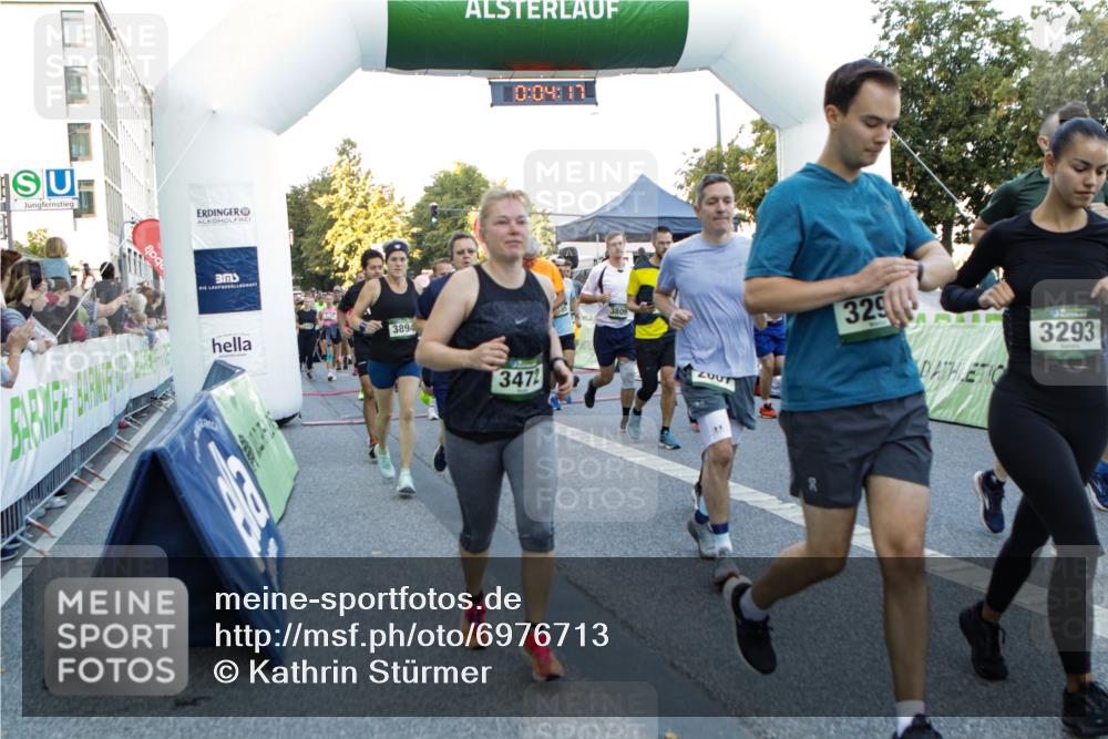 01.09.2024 - BARMER Alsterlauf Kathrin Stürmer Photography http://msf.ph/oto/6976713 01.09.2024 09:13:25 Ziel  meine-sportfotos.de