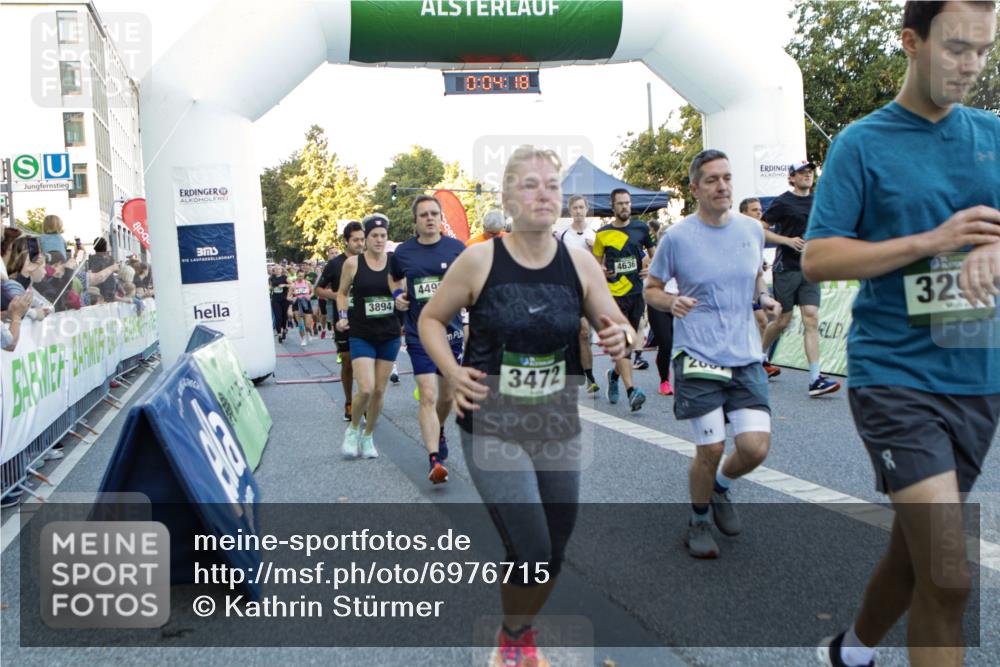01.09.2024 - BARMER Alsterlauf Kathrin Stürmer Photography http://msf.ph/oto/6976715 01.09.2024 09:13:25 Ziel  meine-sportfotos.de