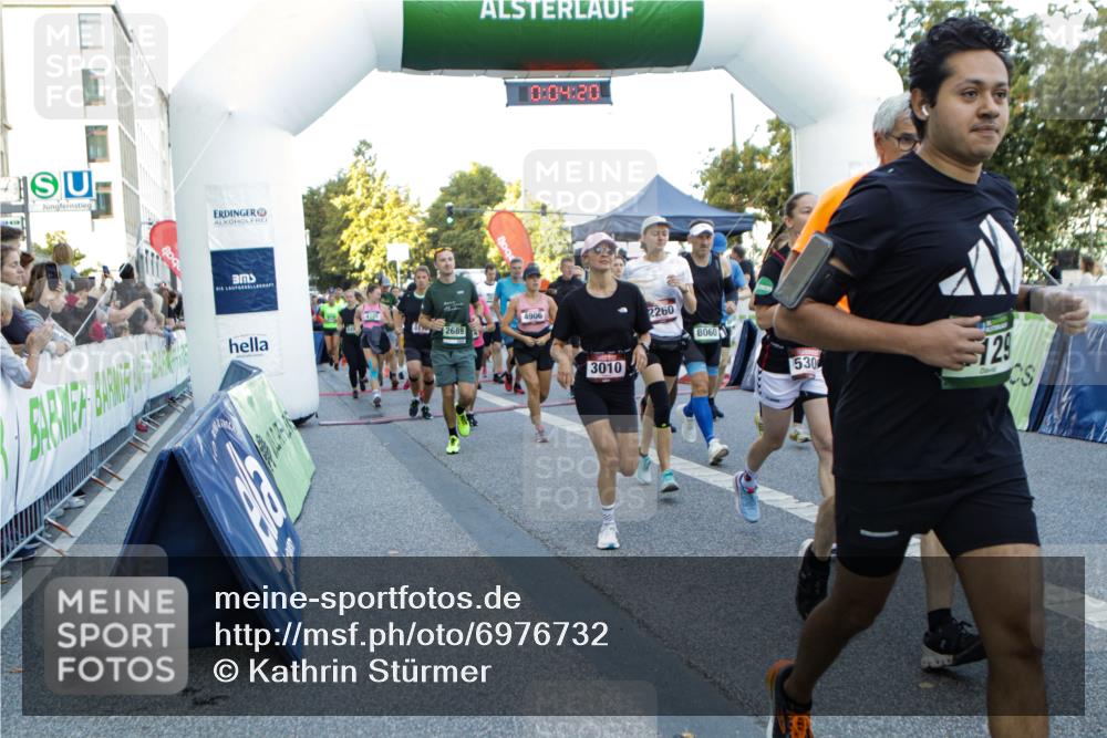 01.09.2024 - BARMER Alsterlauf Kathrin Stürmer Photography http://msf.ph/oto/6976732 01.09.2024 09:13:27 Ziel  meine-sportfotos.de