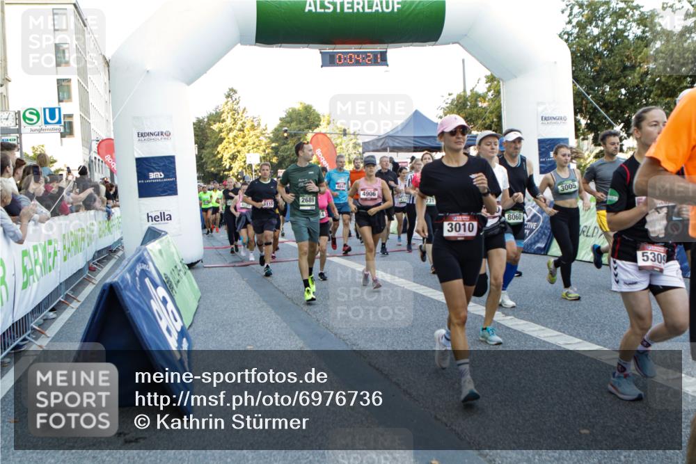 01.09.2024 - BARMER Alsterlauf Kathrin Stürmer Photography http://msf.ph/oto/6976736 01.09.2024 09:13:28 Ziel  meine-sportfotos.de