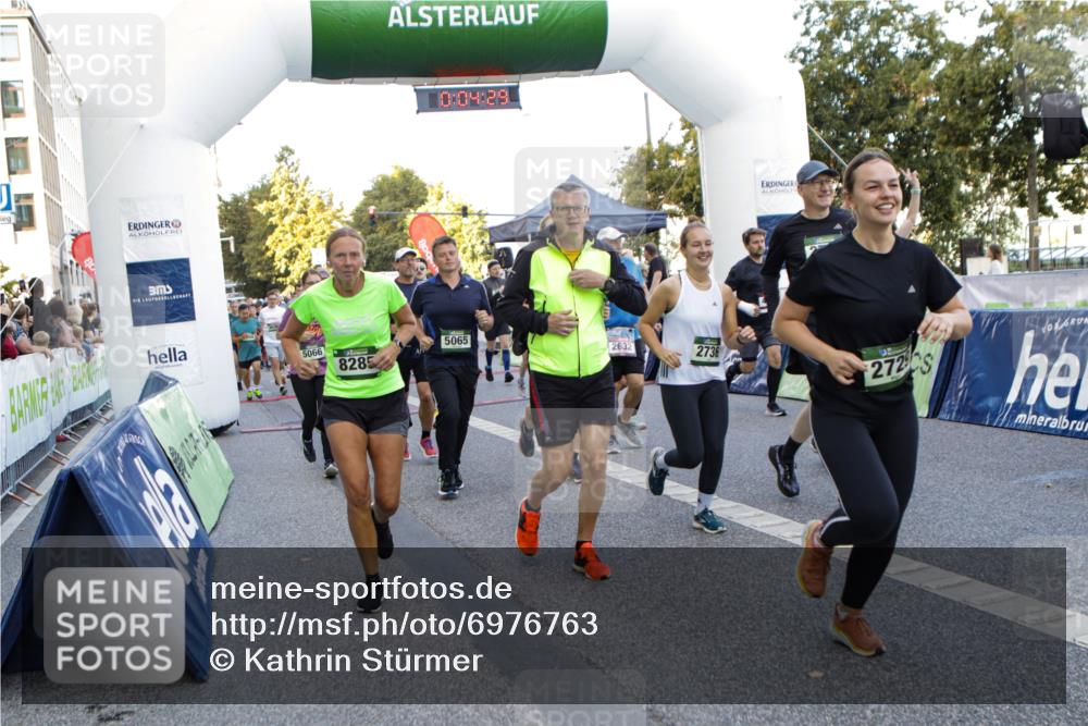01.09.2024 - BARMER Alsterlauf Kathrin Stürmer Photography http://msf.ph/oto/6976763 01.09.2024 09:13:37 Ziel  meine-sportfotos.de