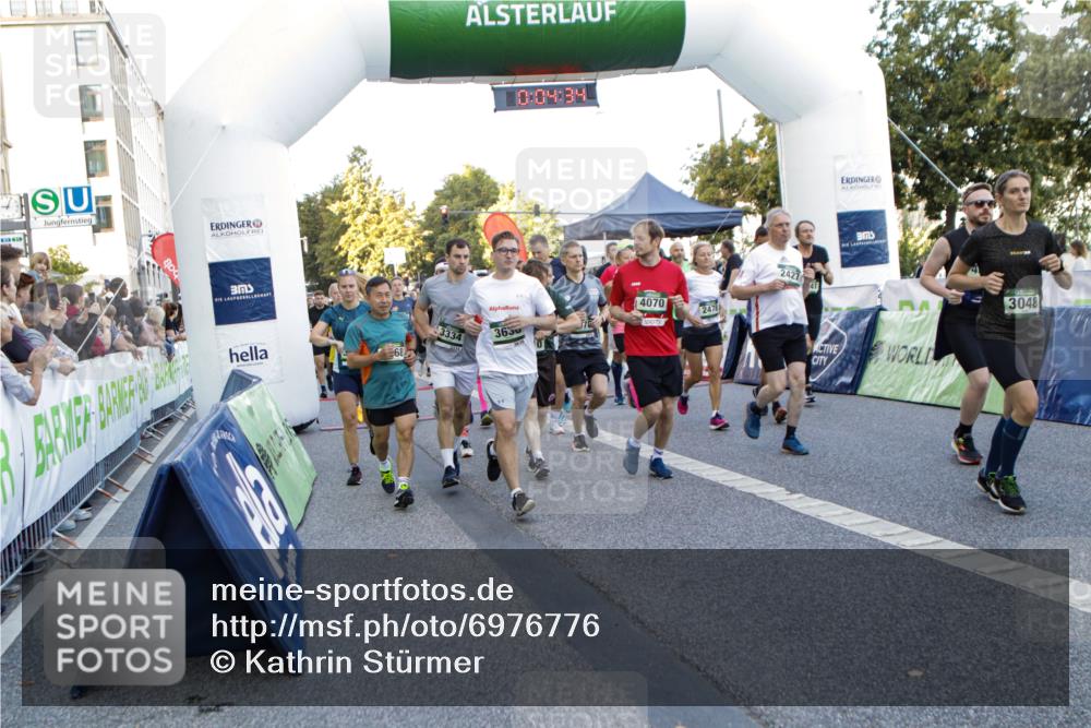 01.09.2024 - BARMER Alsterlauf Kathrin Stürmer Photography http://msf.ph/oto/6976776 01.09.2024 09:13:41 Ziel  meine-sportfotos.de