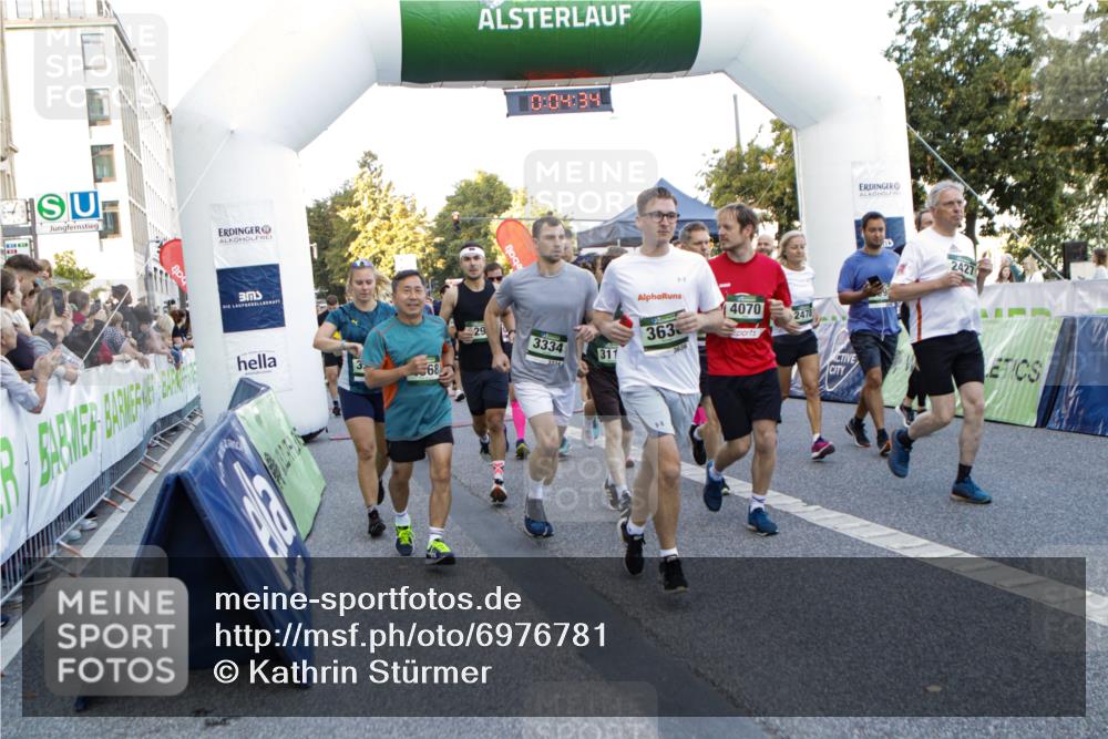 01.09.2024 - BARMER Alsterlauf Kathrin Stürmer Photography http://msf.ph/oto/6976781 01.09.2024 09:13:42 Ziel  meine-sportfotos.de