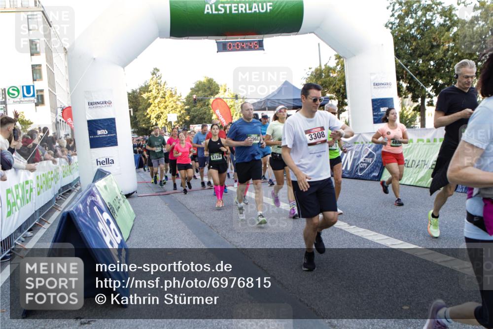 01.09.2024 - BARMER Alsterlauf Kathrin Stürmer Photography http://msf.ph/oto/6976815 01.09.2024 09:13:52 Ziel  meine-sportfotos.de