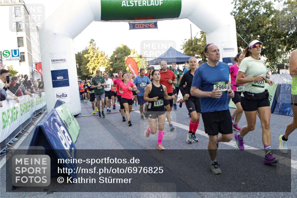 01.09.2024 - BARMER Alsterlauf Kathrin Stürmer Photography http://msf.ph/oto/6976825 01.09.2024 09:13:53 Ziel  meine-sportfotos.de