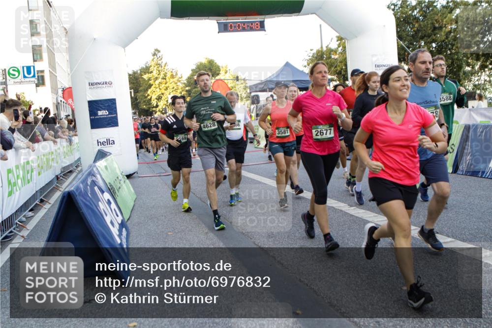 01.09.2024 - BARMER Alsterlauf Kathrin Stürmer Photography http://msf.ph/oto/6976832 01.09.2024 09:13:55 Ziel  meine-sportfotos.de
