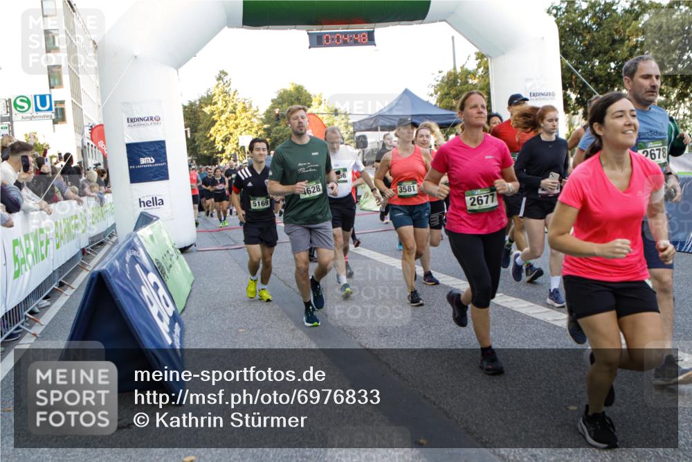 01.09.2024 - BARMER Alsterlauf Kathrin Stürmer Photography http://msf.ph/oto/6976833 01.09.2024 09:13:56 Ziel  meine-sportfotos.de