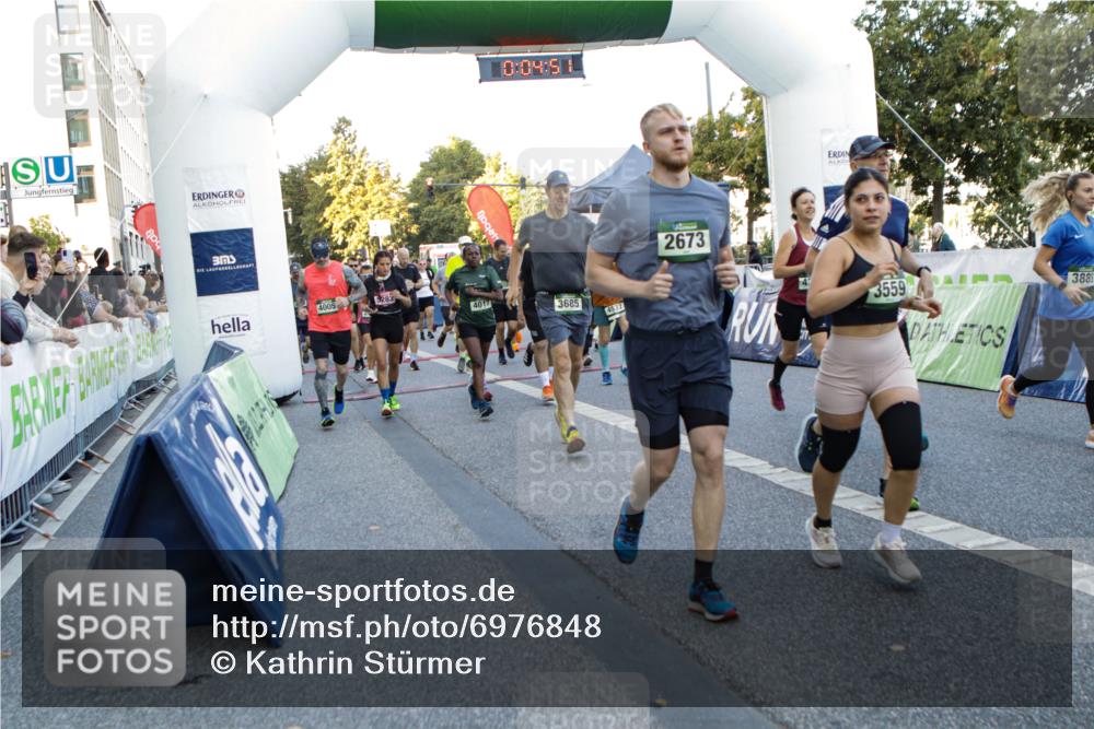 01.09.2024 - BARMER Alsterlauf Kathrin Stürmer Photography http://msf.ph/oto/6976848 01.09.2024 09:13:59 Ziel  meine-sportfotos.de