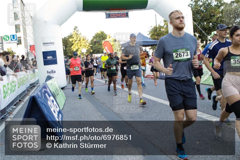 01.09.2024 - BARMER Alsterlauf Kathrin Stürmer Photography http://msf.ph/oto/6976851 01.09.2024 09:13:59 Ziel  meine-sportfotos.de
