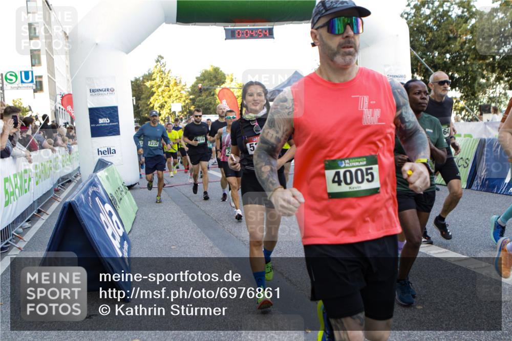 01.09.2024 - BARMER Alsterlauf Kathrin Stürmer Photography http://msf.ph/oto/6976861 01.09.2024 09:14:01 Ziel  meine-sportfotos.de