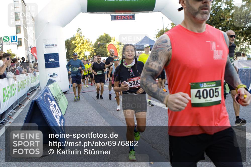 01.09.2024 - BARMER Alsterlauf Kathrin Stürmer Photography http://msf.ph/oto/6976862 01.09.2024 09:14:02 Ziel  meine-sportfotos.de