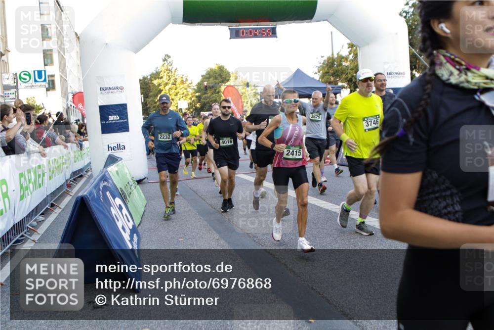 01.09.2024 - BARMER Alsterlauf Kathrin Stürmer Photography http://msf.ph/oto/6976868 01.09.2024 09:14:02 Ziel  meine-sportfotos.de