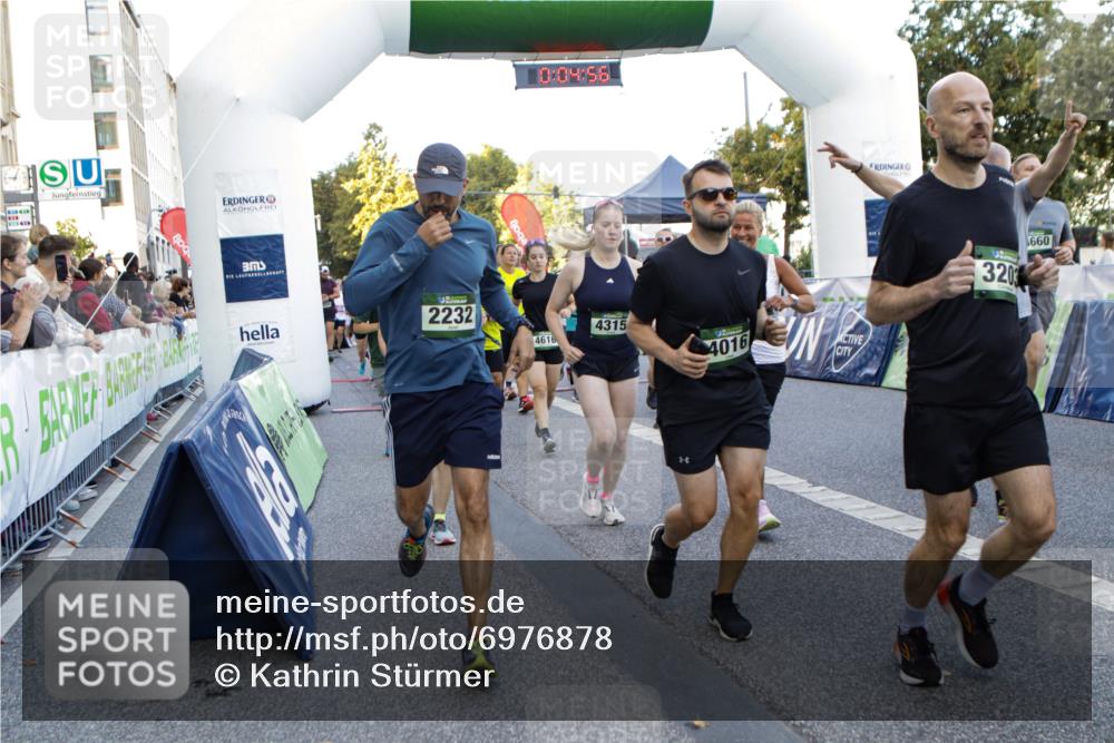 01.09.2024 - BARMER Alsterlauf Kathrin Stürmer Photography http://msf.ph/oto/6976878 01.09.2024 09:14:04 Ziel  meine-sportfotos.de