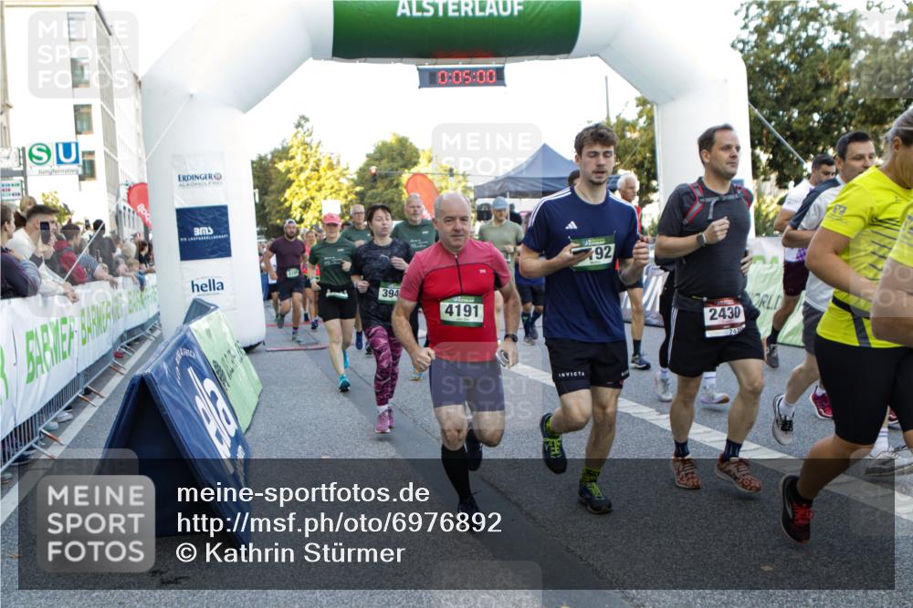 01.09.2024 - BARMER Alsterlauf Kathrin Stürmer Photography http://msf.ph/oto/6976892 01.09.2024 09:14:07 Ziel  meine-sportfotos.de