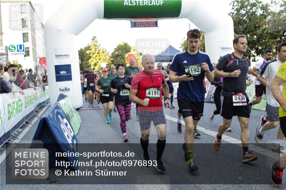 01.09.2024 - BARMER Alsterlauf Kathrin Stürmer Photography http://msf.ph/oto/6976893 01.09.2024 09:14:07 Ziel  meine-sportfotos.de
