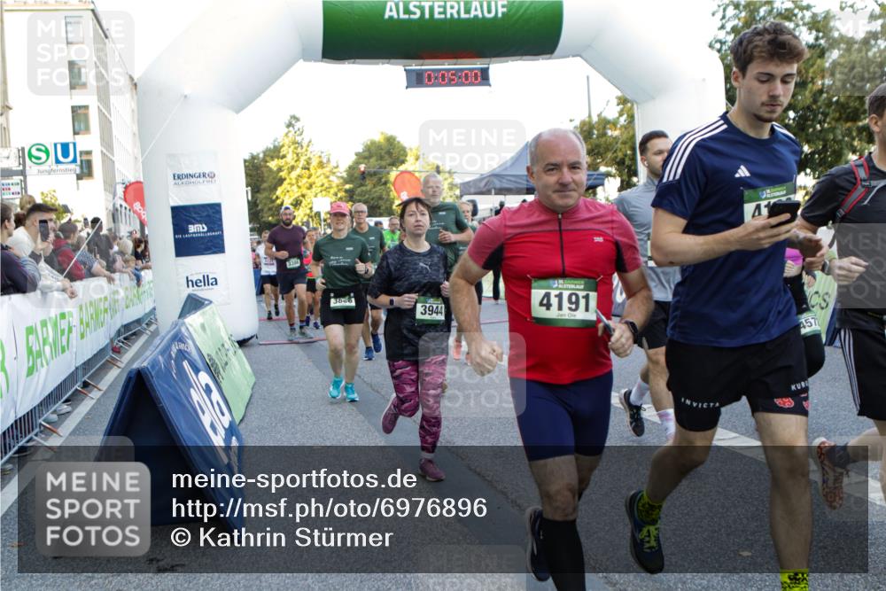 01.09.2024 - BARMER Alsterlauf Kathrin Stürmer Photography http://msf.ph/oto/6976896 01.09.2024 09:14:08 Ziel  meine-sportfotos.de