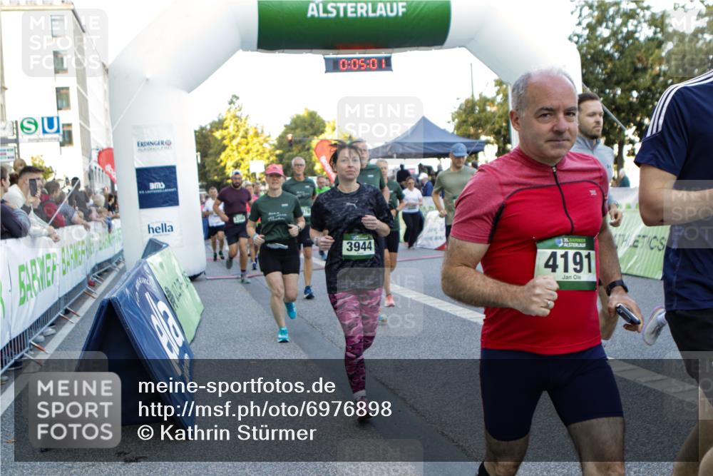 01.09.2024 - BARMER Alsterlauf Kathrin Stürmer Photography http://msf.ph/oto/6976898 01.09.2024 09:14:08 Ziel  meine-sportfotos.de